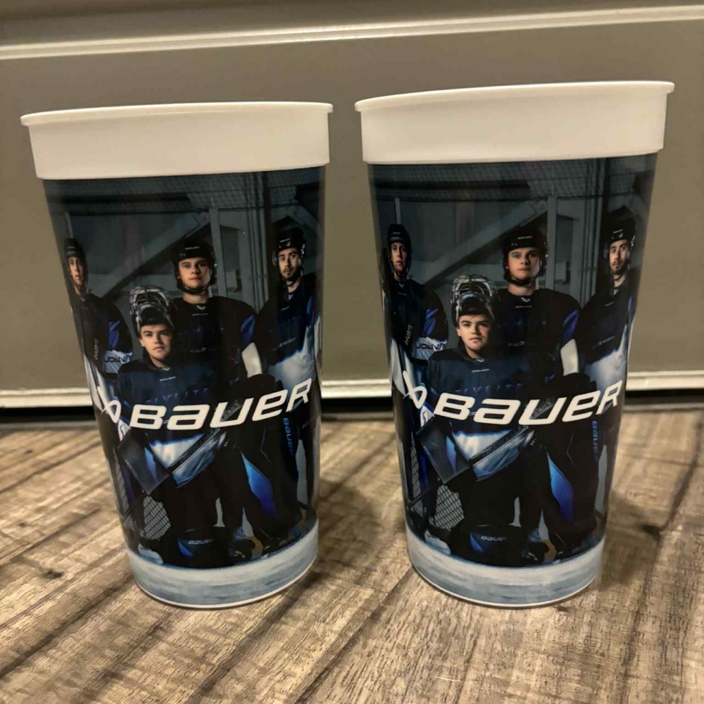 Lot of 2 Bauer Hockey 32 oz.Plastic Beverage Cups